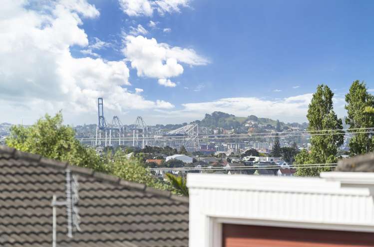 2/46 Jutland Road Hauraki_12