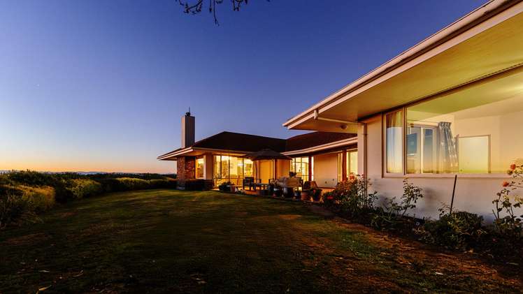 1 Watlings Place Kennedys Bush_11
