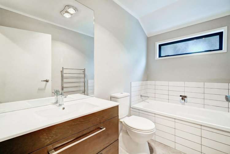 2/28 Pahi Place West Harbour_19