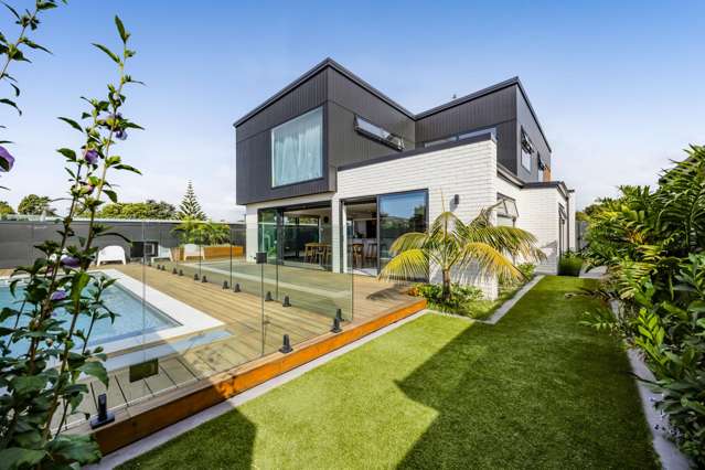 Exquisite Executive Living in Fitzroy