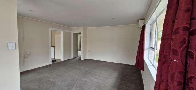 Spacious 2 bdrm with garage
