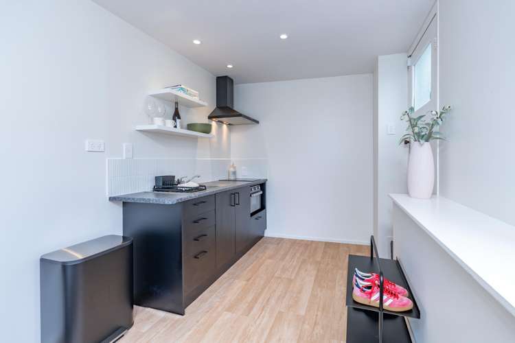 21 Columbia Road Sandringham_16