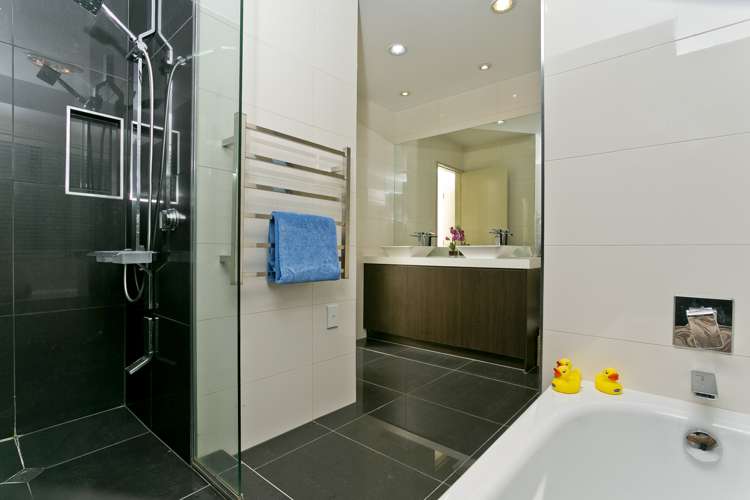 12 Samuel Cross Place Greenhithe_11