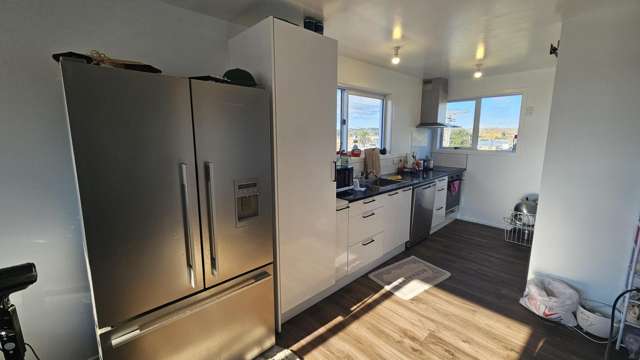 THREE BEDROOM IN WAITARA