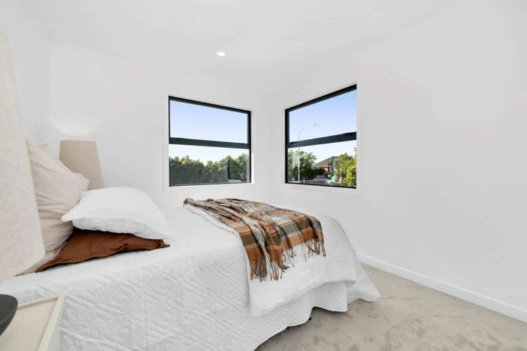 1/97 Cook Street Howick_33