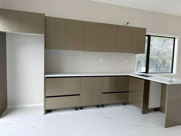 3 Otaota Way Flat Bush_4