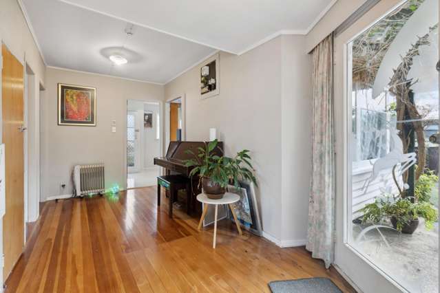 37 Frederick Street Wainuiomata_3