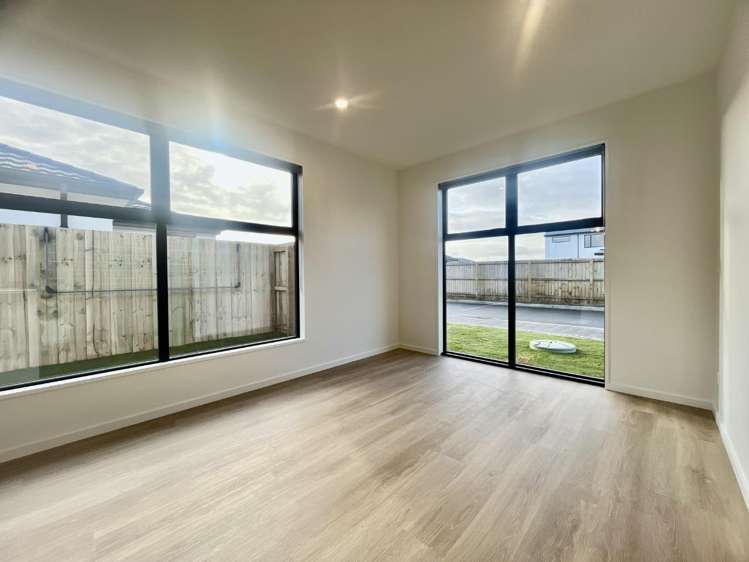 1 Oakvale Lane 1447_3