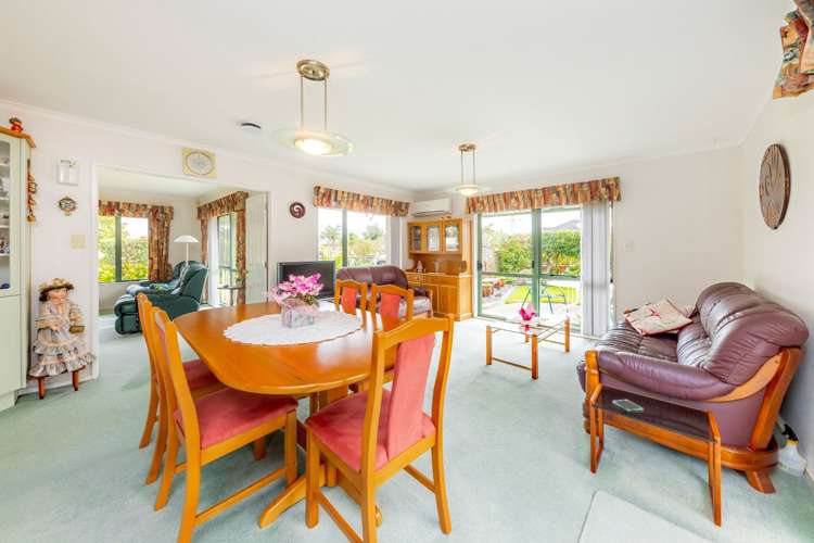 227 Hill Road The Gardens_5