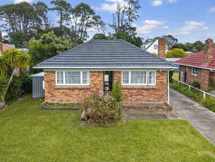 137 Portage Road New Lynn_13