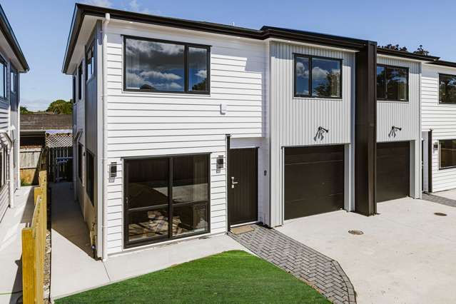 Bargain Deal - 4 Bedroom Near New Town House !!!!