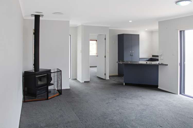 7 Rose Place 10921_2