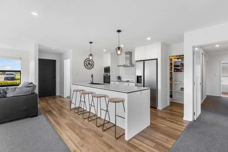 74 Thornborough Drive_2