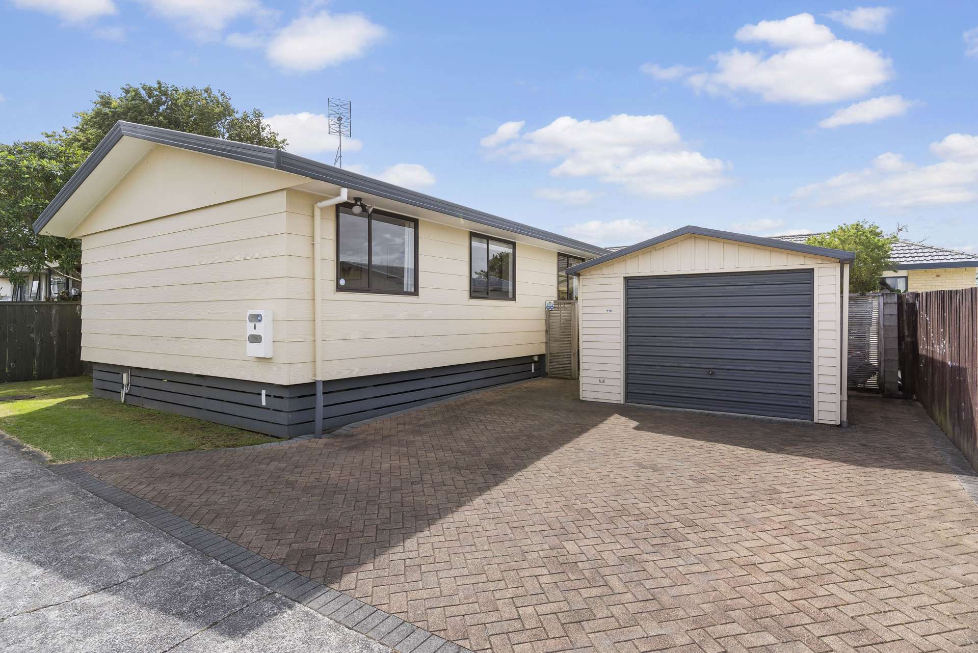 2/22 Sturdee Road Manurewa_0