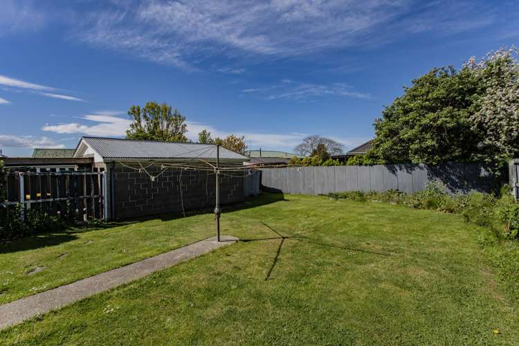 13 Dunstan Crescent Hornby_9