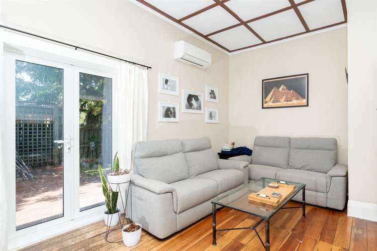 51a Bruce Avenue Glenview_8