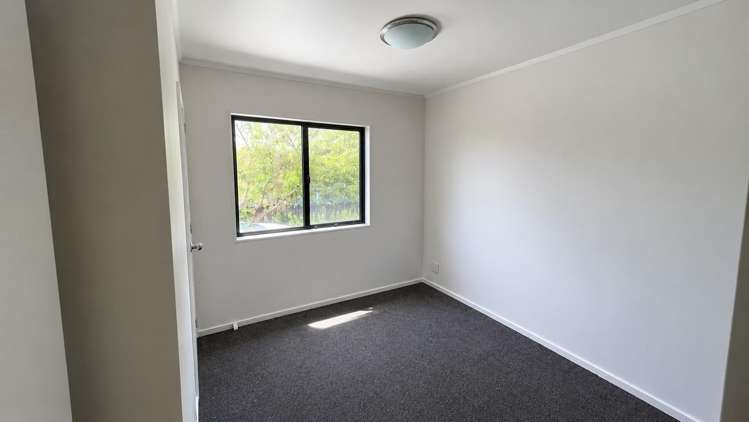  A/1 Wood Avenue Māngere East_2