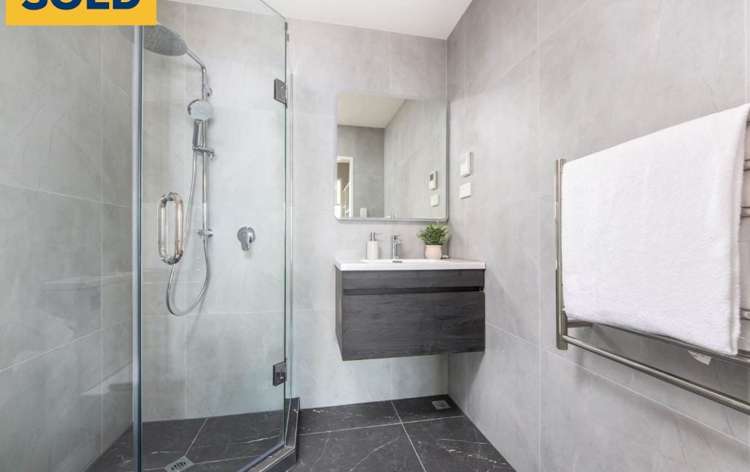 8/2 Reeves Road Pakuranga_10