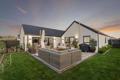 12 Dalness Crescent_1