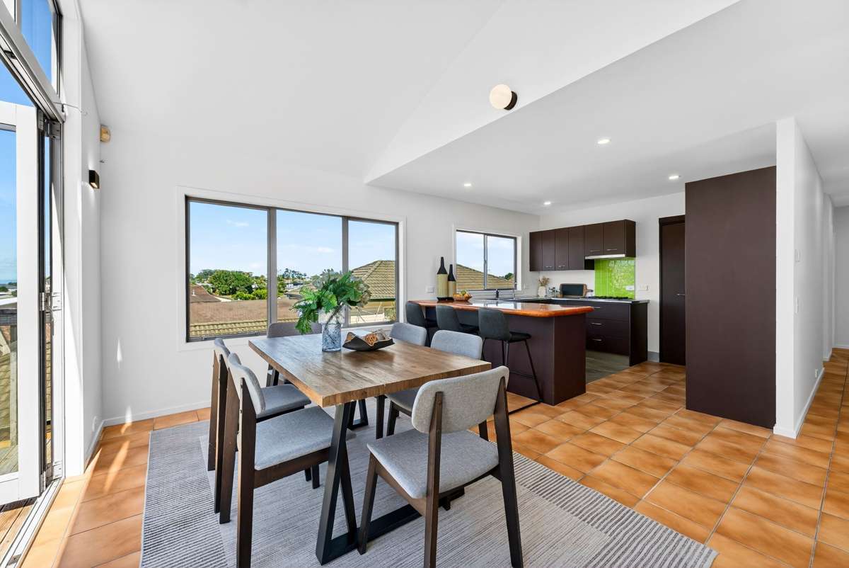 2/10 Windsor Place_2