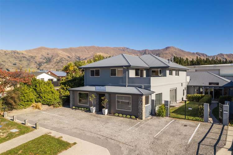 54 Reece Crescent Wanaka_2