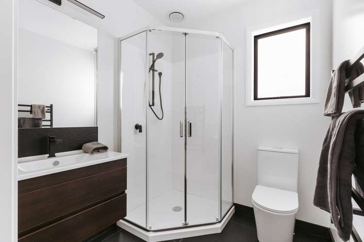 22 Saint Thomas Avenue Pyes Pa_19