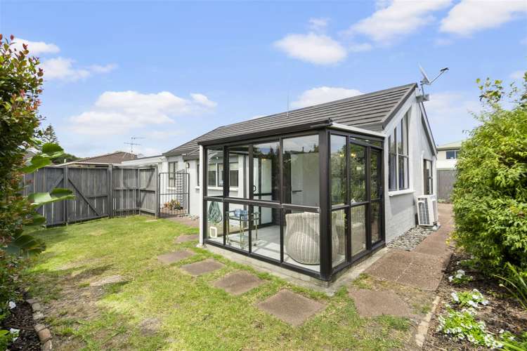 1/56 Vivian Wilson Drive Eastern Beach_5