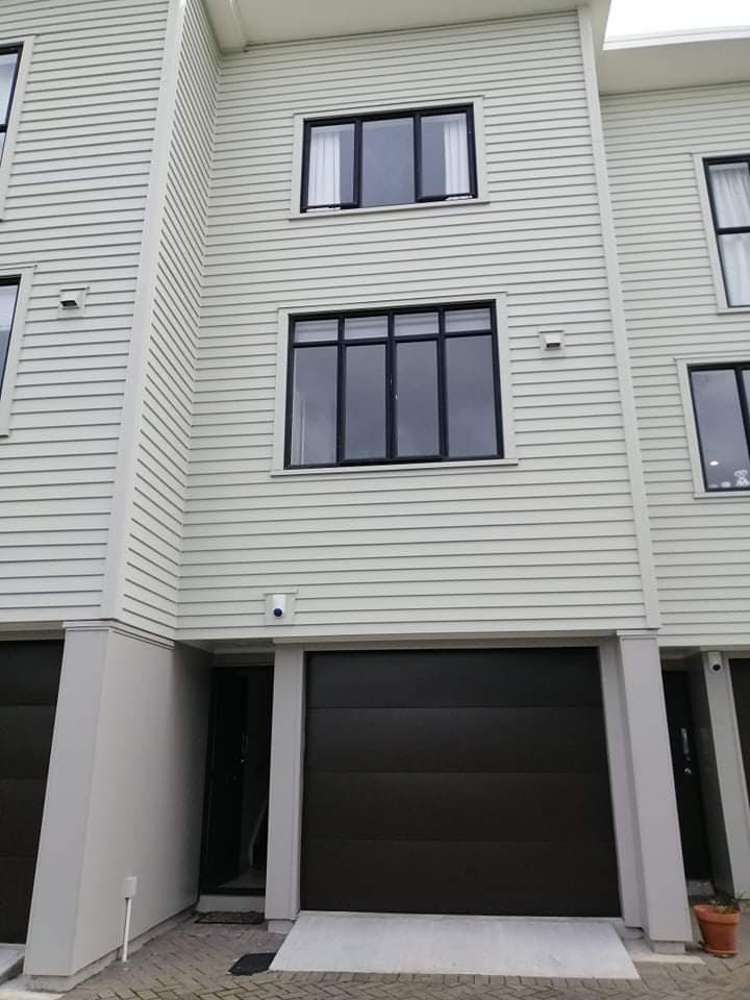 24/17 Lyon Avenue Mount Albert_1