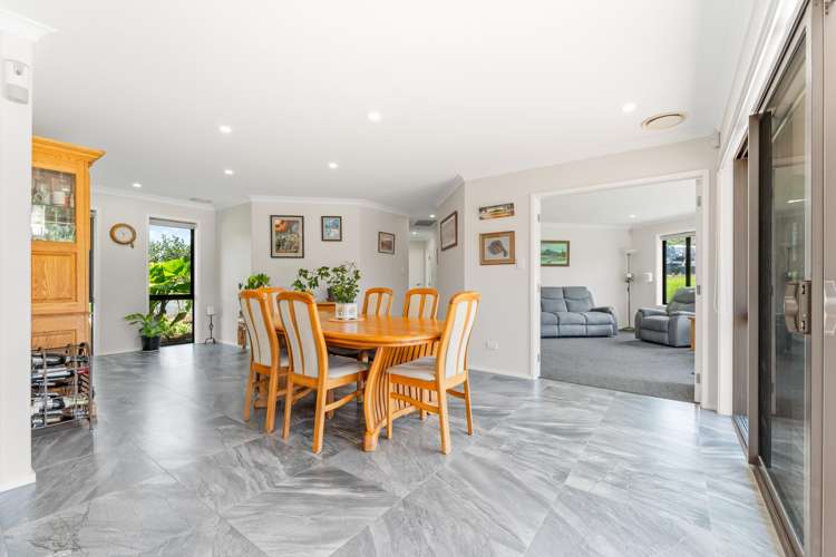 13 & 13a Te Awa Place Red Beach_5