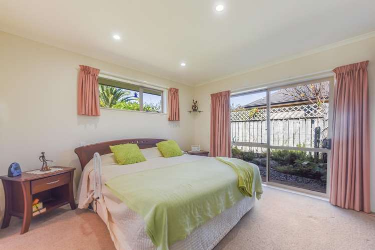 8 Otia Drive Richmond_10