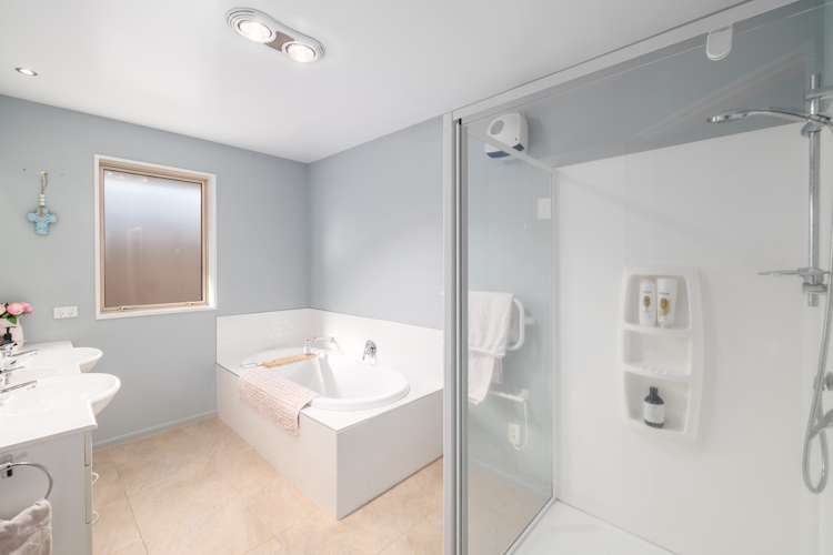 49 Birkdale Drive Shirley_11