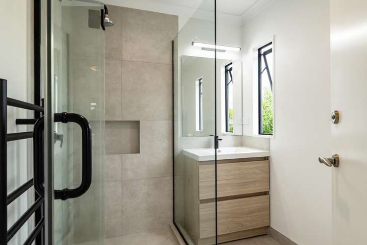 8A Onepoto Road Hauraki_16