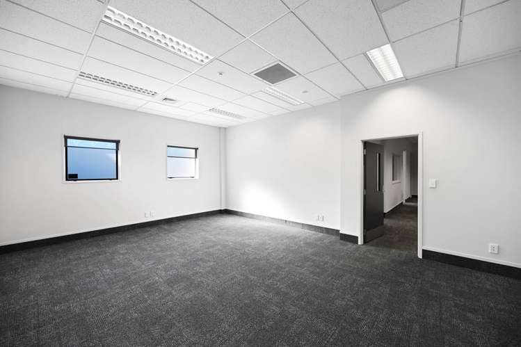 Tenancy 2/650 Te Rapa Road Te Rapa_6