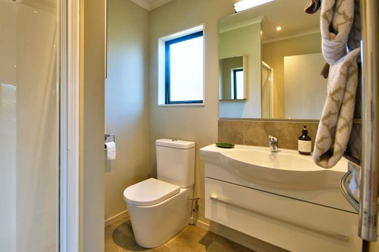 10 Erskine Street Dalefield/Wakatipu Basin_11