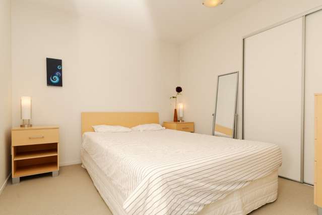 1306/1 Parliament Street 10015_4