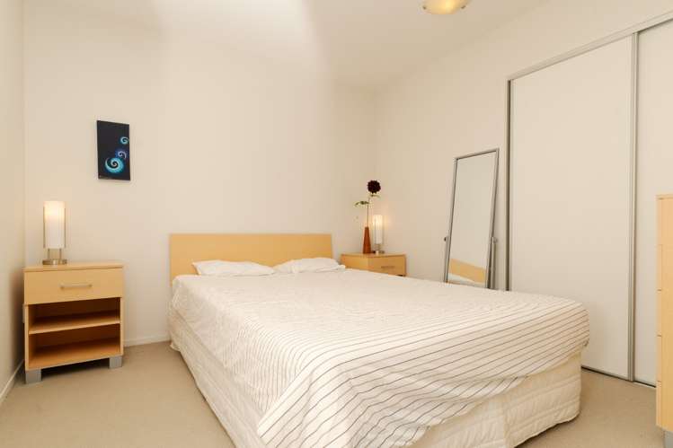 1306/1 Parliament Street 10015_4