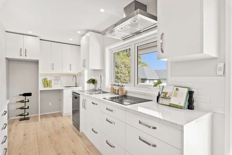 2/13 Burns Avenue Takapuna_6