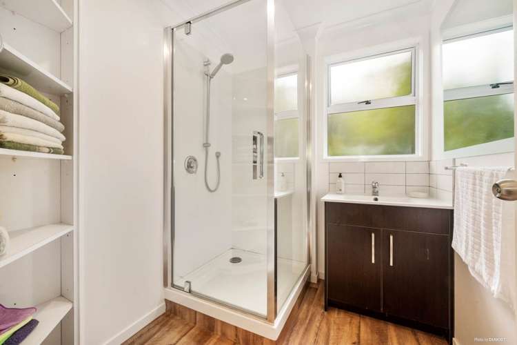 82 Marlborough Avenue Glenfield_14