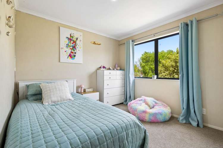 6 Ashkirk Place Wattle Downs_16