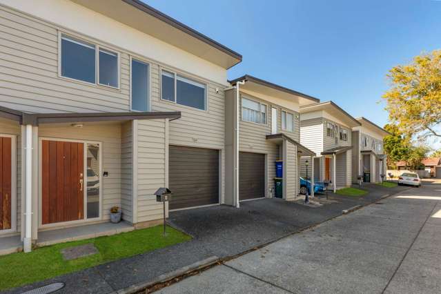 6/45a Swanson Road Henderson_1