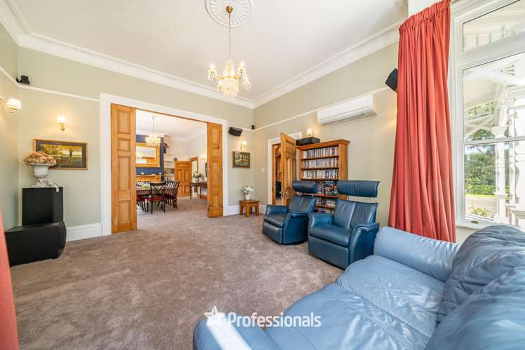 722 High Street Epuni_11