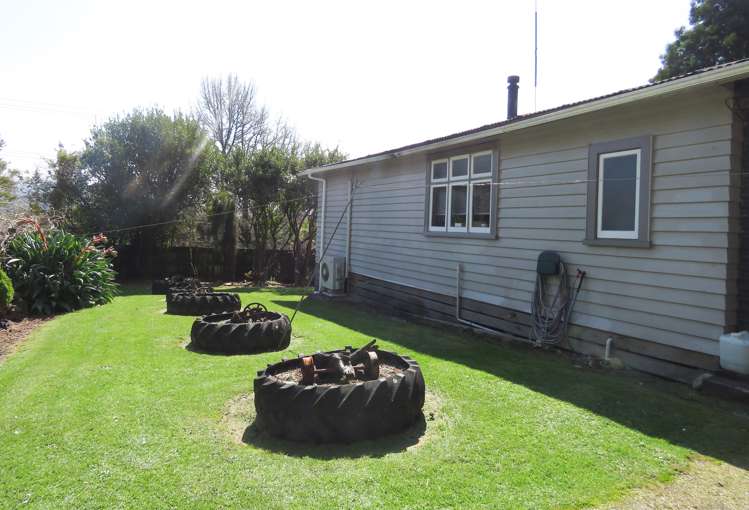 15 Grey Road Reefton_24