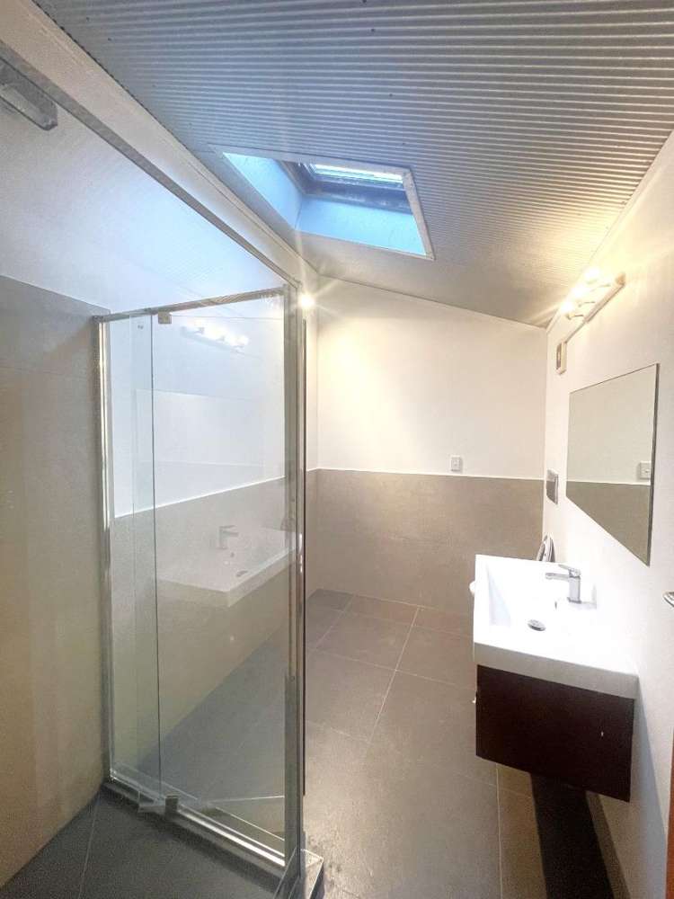 2 Boler Place New Lynn_11