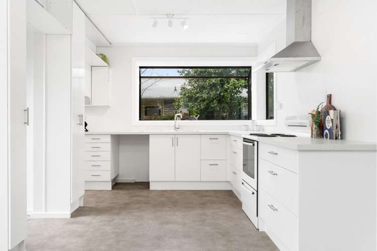 81 Carisbrooke Street Aranui_5