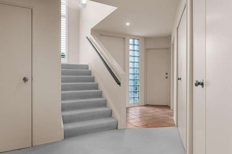 9 Harrowfield Drive_1