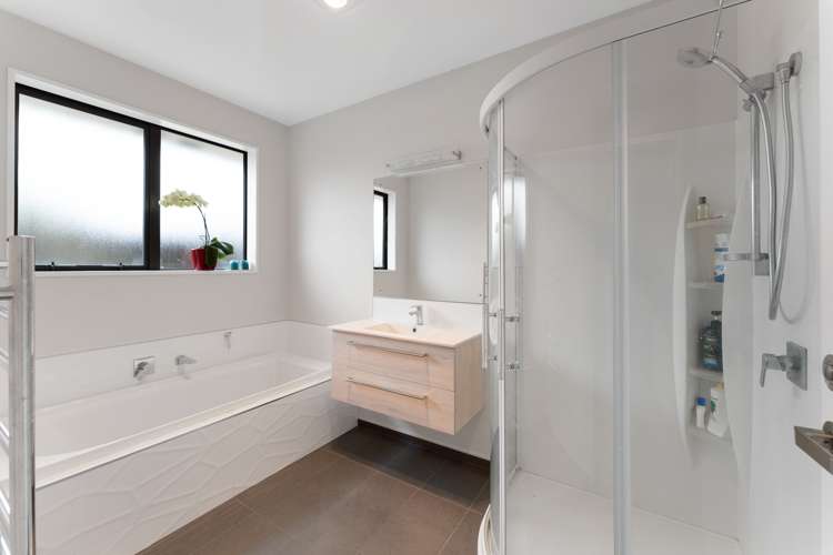 52 Sunline Avenue Lincoln_13