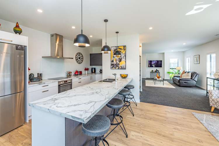 4 Simon Street Tawhero_1