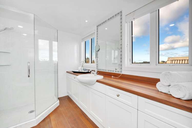 281 Point View Drive East Tamaki Heights_22