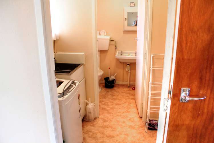 102 Titirangi Road New Lynn_8