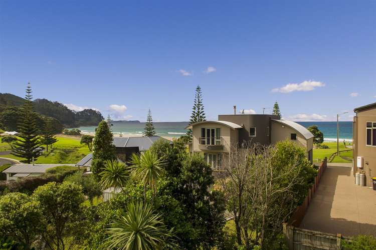 119 Oratia Place Onemana_27